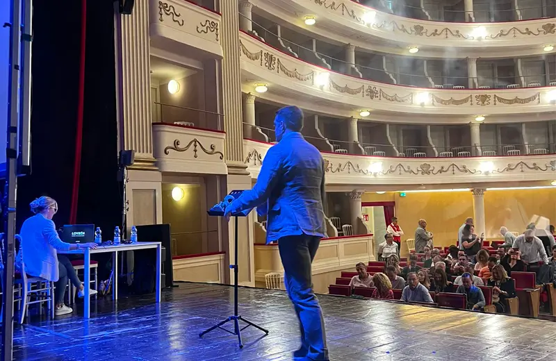 Interpretariato per eventi a Frosinone, fiere e congressi